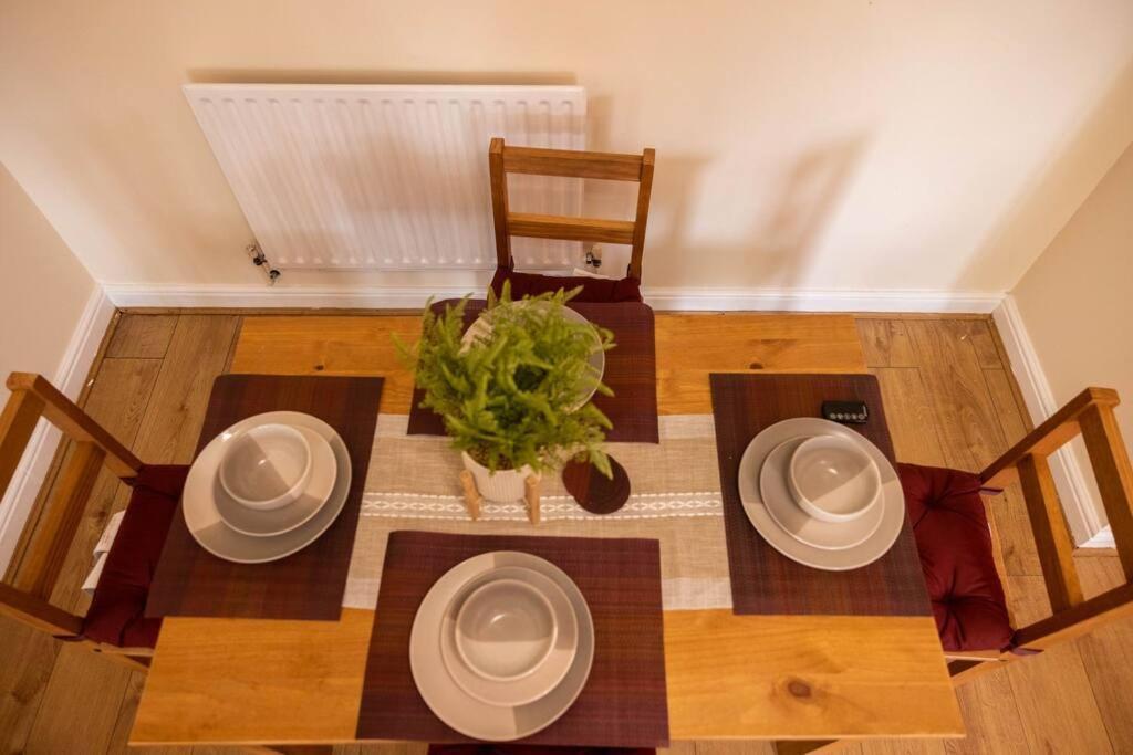 3 Bedrooms House-Sofabed-Parking-Bbqstove-Garden Londen Buitenkant foto