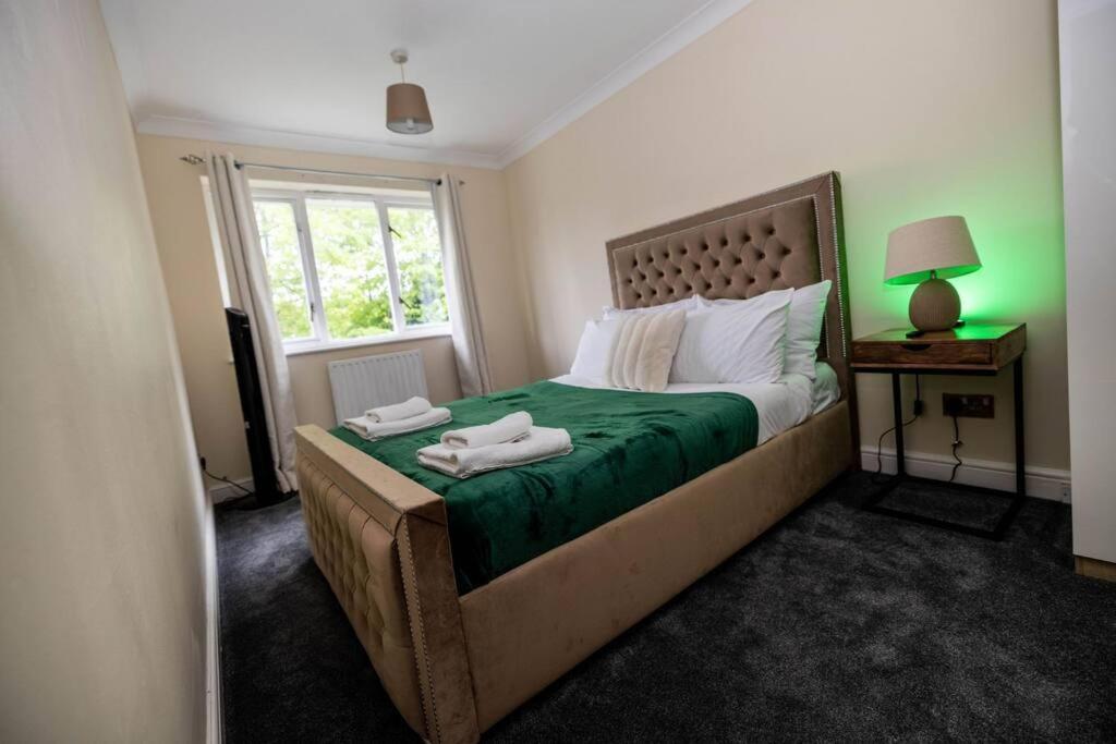 3 Bedrooms House-Sofabed-Parking-Bbqstove-Garden Londen Buitenkant foto